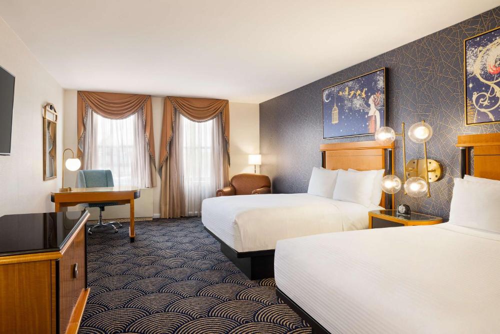 Deluxe Room with Two Double Beds interior